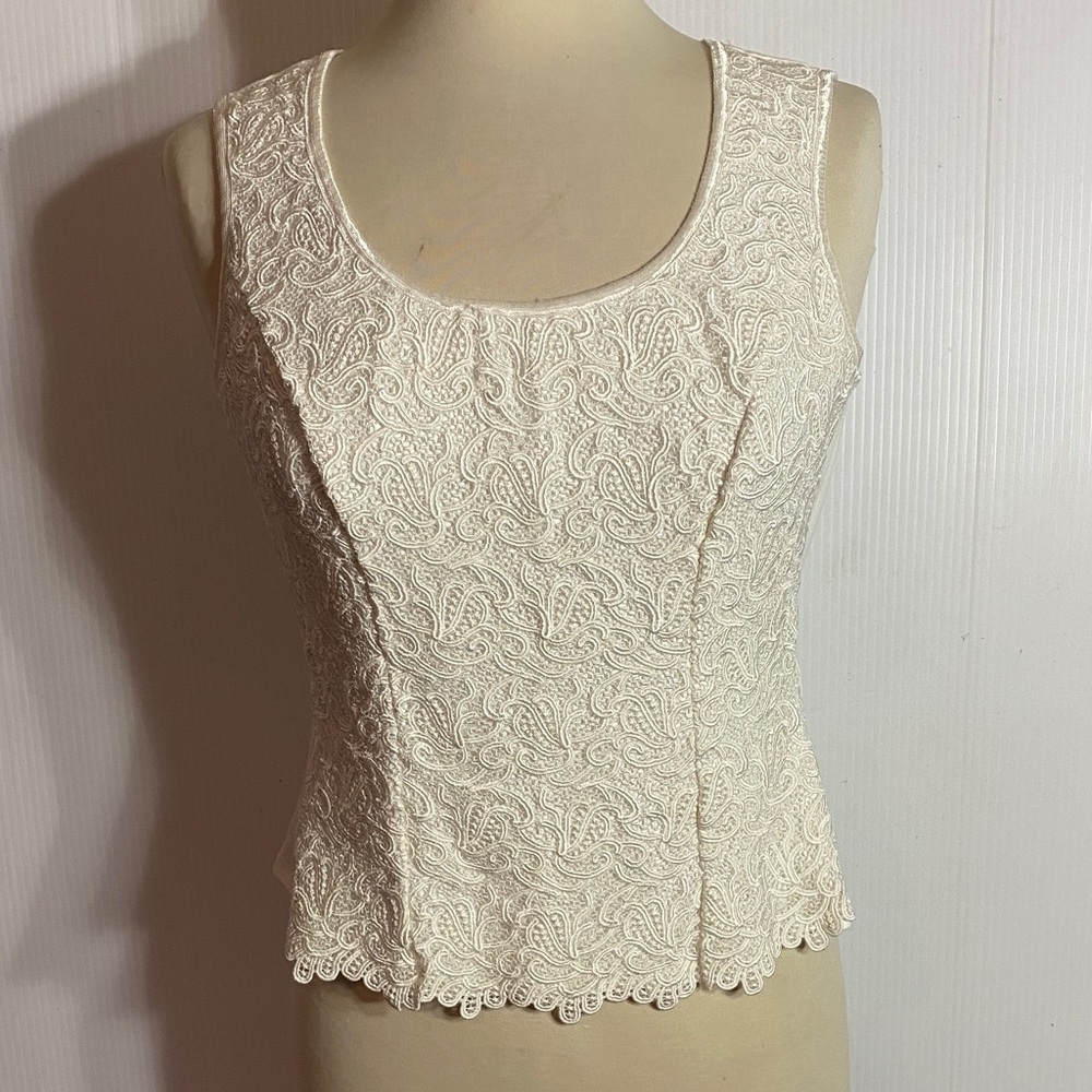 Flora Nikrooz White Sleeveless Scoop Dressy Neck Tank